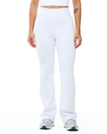 Calça Flare